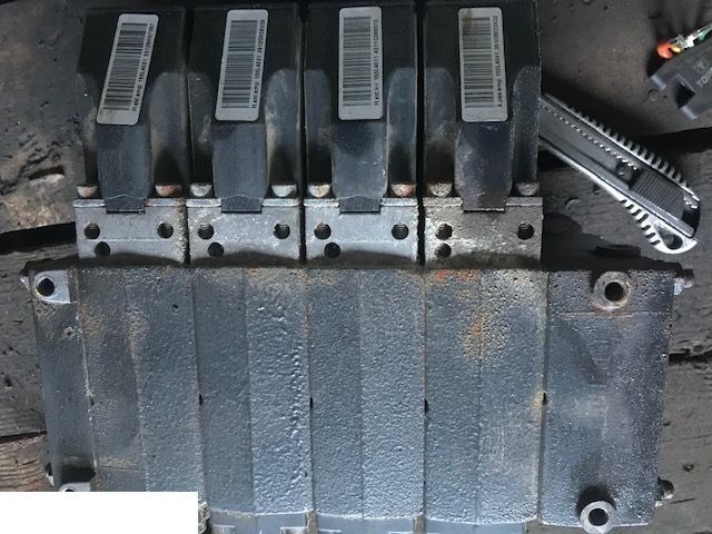 Sauer Danfoss - Rozdzielacz - Hidraulični ventil za Poljoprivredna mašina: slika 2 Sauer Danfoss - Rozdzielacz - Hidraulični ventil za Poljoprivredna mašina: slika 2