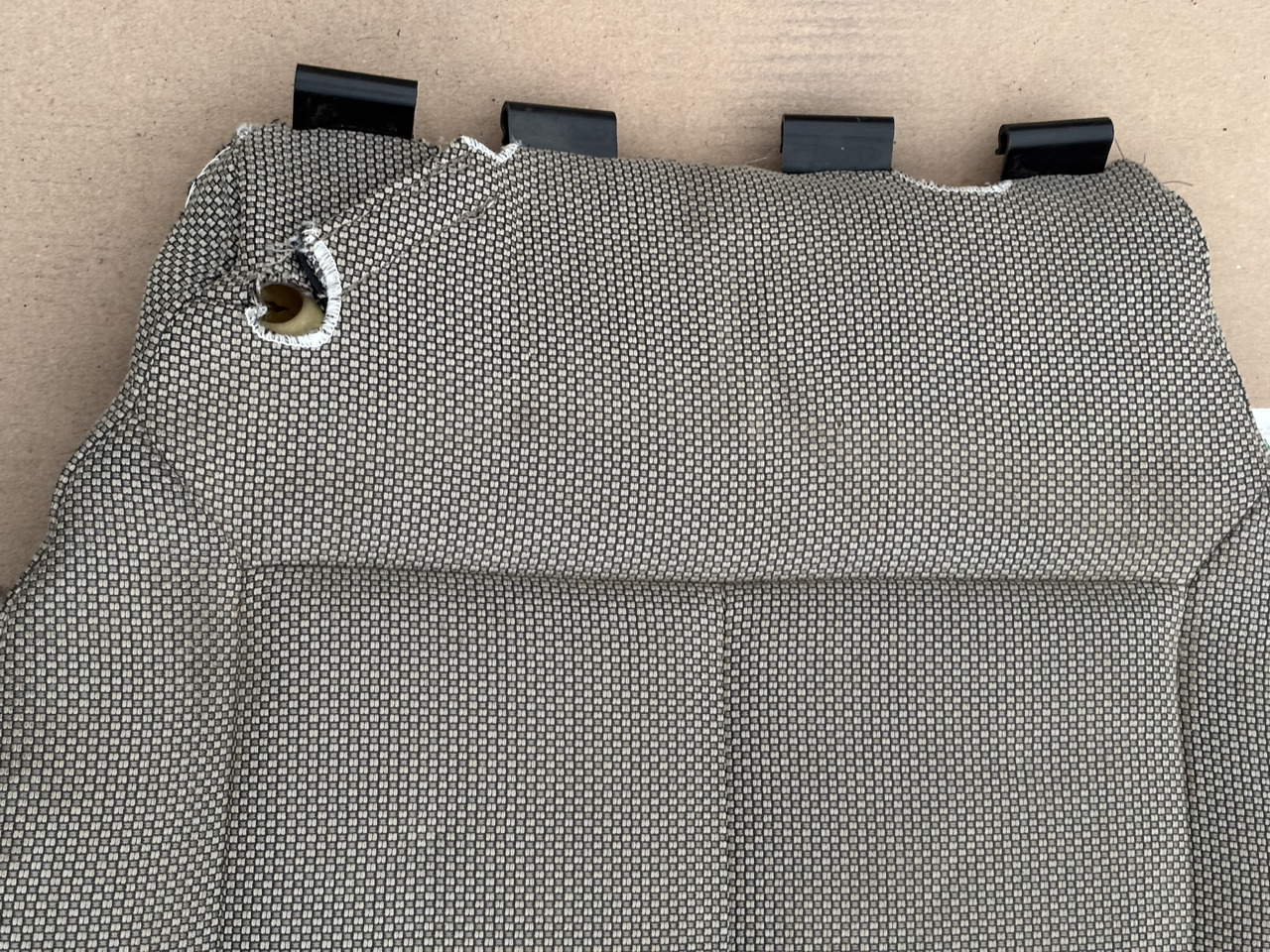 Siedzisko Skórzane John Deere Materiałowe Oryginał RE174401 - Sedište za Poljoprivredna mašina: slika 5 Siedzisko Skórzane John Deere Materiałowe Oryginał RE174401 - Sedište za Poljoprivredna mašina: slika 5