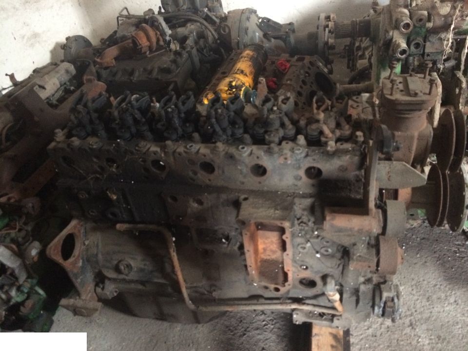 Silnik CASE Magnum Cummins 6TA-8304 - Motor za Poljoprivredna mašina: slika 1 Silnik CASE Magnum Cummins 6TA-8304 - Motor za Poljoprivredna mašina: slika 1