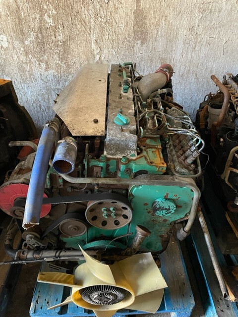 Silnik Cummins 8.3L case 1660 - 1680 - Motor za Poljoprivredna mašina: slika 4 Silnik Cummins 8.3L case 1660 - 1680 - Motor za Poljoprivredna mašina: slika 4