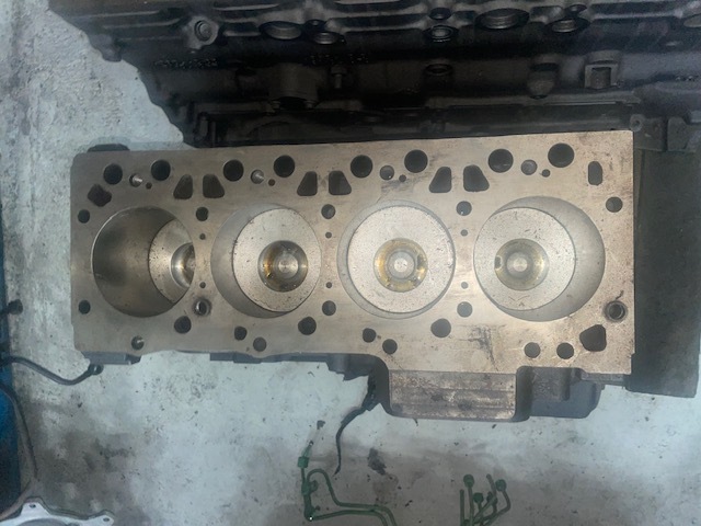 Silnik słupek new holland case F4GE 4C - Motor i delovi za Poljoprivredna mašina: slika 2 Silnik słupek new holland case F4GE 4C - Motor i delovi za Poljoprivredna mašina: slika 2