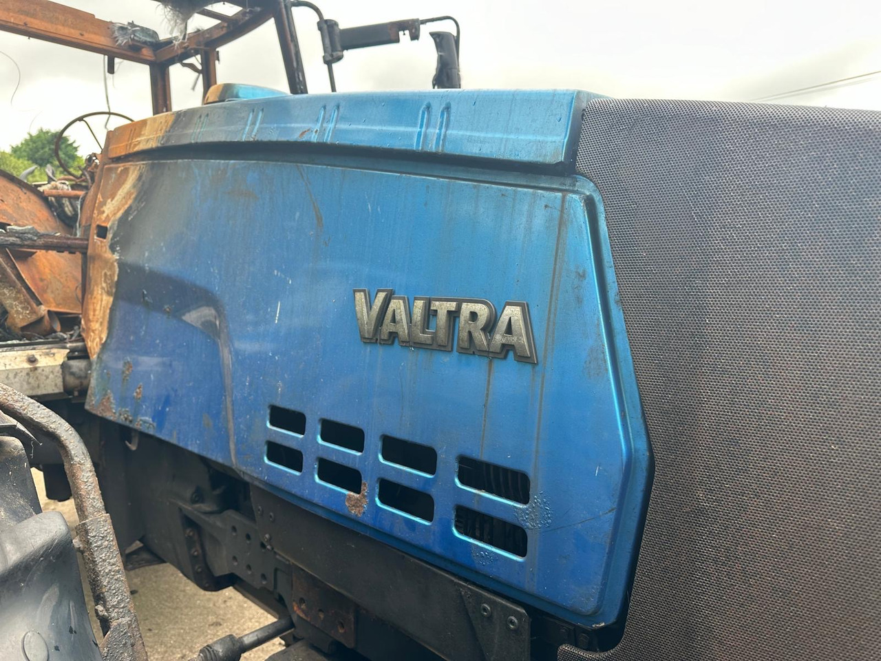 Valtra 8150 8150-4 - cała na części Valtra 8150 8150-4 - cała na części: slika 15 Valtra 8150 8150-4 - cała na części Valtra 8150 8150-4 - cała na części: slika 15