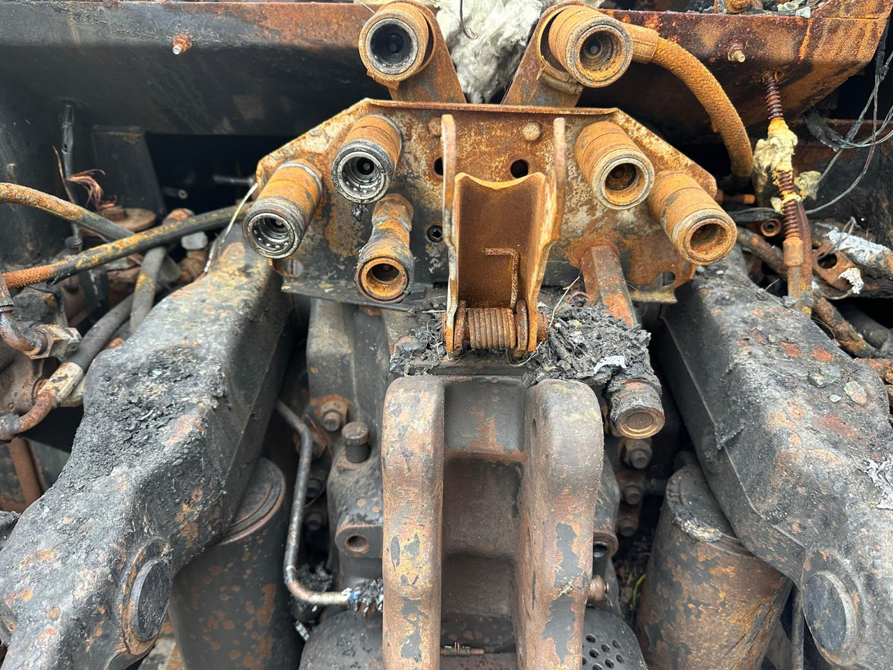 Valtra 8150 8150-4 - cała na części Valtra 8150 8150-4 - cała na części: slika 7 Valtra 8150 8150-4 - cała na części Valtra 8150 8150-4 - cała na części: slika 7