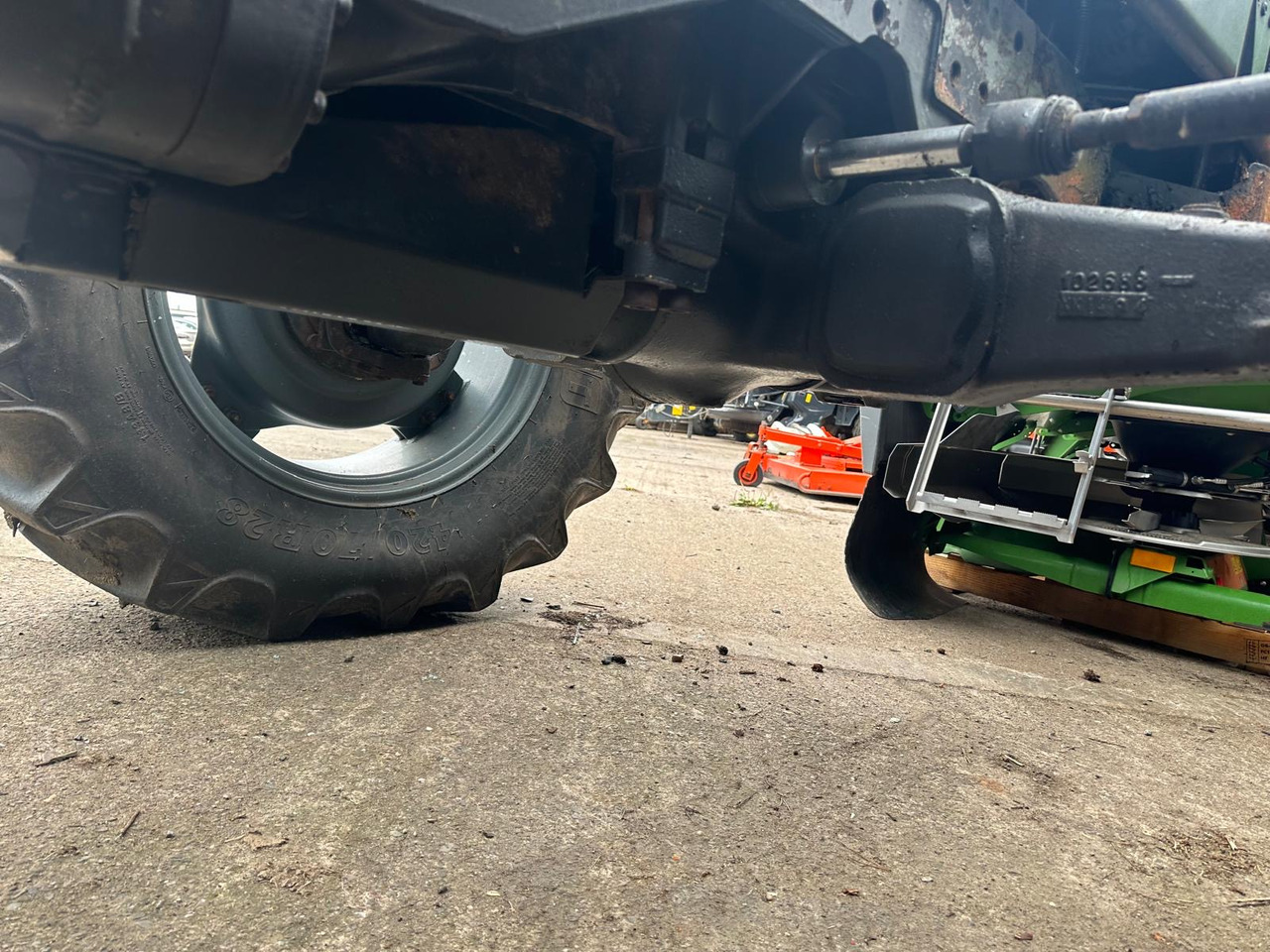 Valtra 8150 8150-4 - cała na części Valtra 8150 8150-4 - cała na części: slika 18 Valtra 8150 8150-4 - cała na części Valtra 8150 8150-4 - cała na części: slika 18