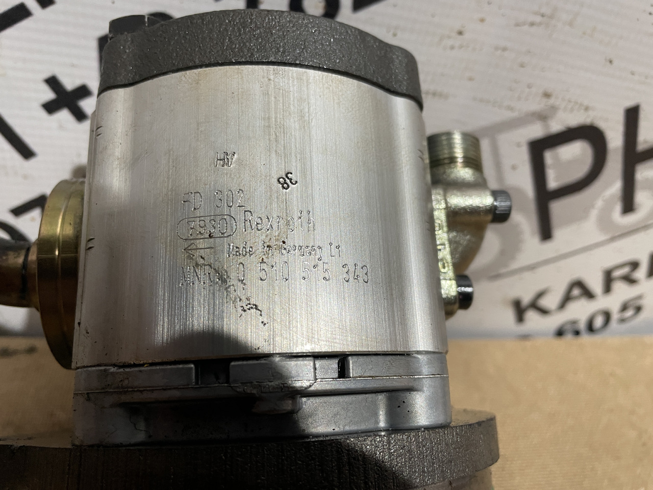 Valtra S354 Massey 8480 - skrzynia biegów - pompa hydrauliczna Rexroth G916100490030 0510515343 - Hidraulična pumpa za Poljoprivredna mašina: slika 2 Valtra S354 Massey 8480 - skrzynia biegów - pompa hydrauliczna Rexroth G916100490030 0510515343 - Hidraulična pumpa za Poljoprivredna mašina: slika 2