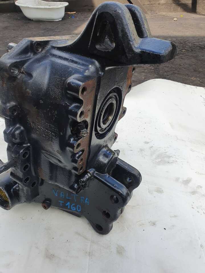 Rukavc točka za Poljoprivredna mašina Valtra T140  - Zwolnica - Zwrotnica - Półoś - Skrzynia - Silnik - Siłowniki - Tylny WOM: slika 11