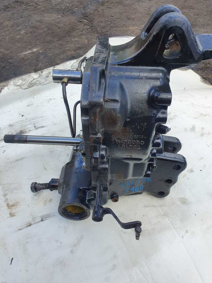 Rukavc točka za Poljoprivredna mašina Valtra T140  - Zwolnica - Zwrotnica - Półoś - Skrzynia - Silnik - Siłowniki - Tylny WOM: slika 16