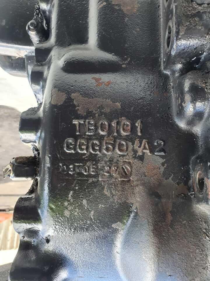 Rukavc točka za Poljoprivredna mašina Valtra T140  - Zwolnica - Zwrotnica - Półoś - Skrzynia - Silnik - Siłowniki - Tylny WOM: slika 8