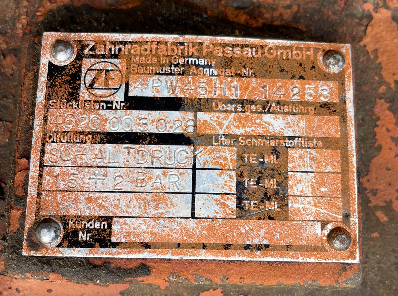 ZF 4PW45H1 ZETTELMEYER ZL4001 VOLVO - skrzynia biegów - Menjač za Poljoprivredna mašina: slika 4 ZF 4PW45H1 ZETTELMEYER ZL4001 VOLVO - skrzynia biegów - Menjač za Poljoprivredna mašina: slika 4