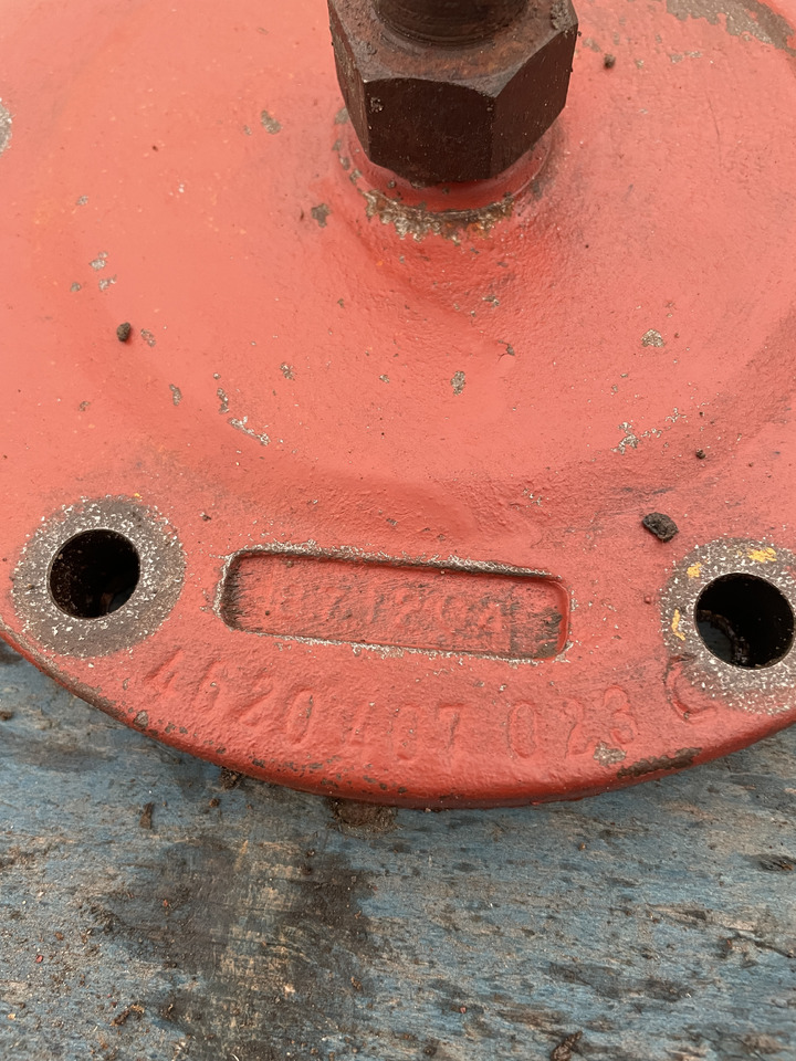 ZF 4PW45H1 Zettelmayer Volvo - skrzynia biegów - dekiel obudowa 4620407023 - Menjač za Poljoprivredna mašina: slika 1 ZF 4PW45H1 Zettelmayer Volvo - skrzynia biegów - dekiel obudowa 4620407023 - Menjač za Poljoprivredna mašina: slika 1