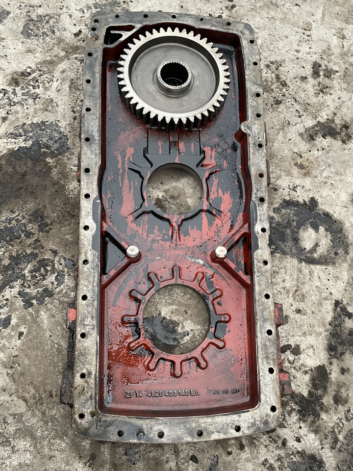 ZF 4PW45H1 Zettelmayer Volvo - skrzynia biegów - obudowa kół zębatych 4620403140 - Menjač za Poljoprivredna mašina: slika 1 ZF 4PW45H1 Zettelmayer Volvo - skrzynia biegów - obudowa kół zębatych 4620403140 - Menjač za Poljoprivredna mašina: slika 1