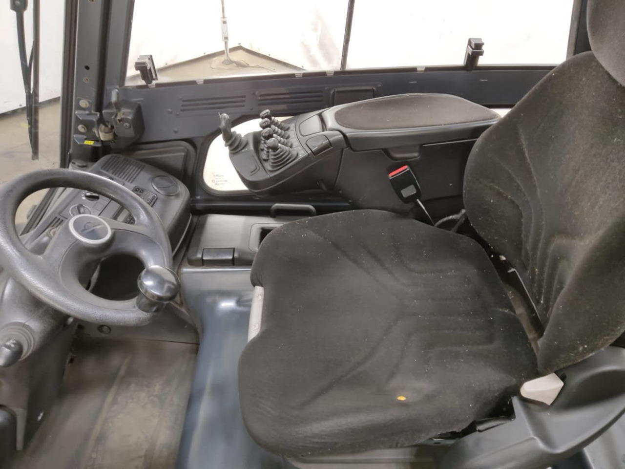 Linde E30HL-01/600 - Električni viljuškar: slika 4 Linde E30HL-01/600 - Električni viljuškar: slika 4