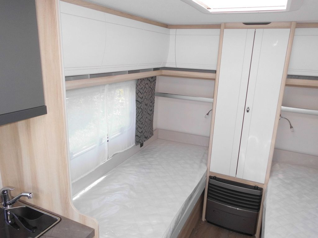 Kamp prikolica Hobby De Luxe 460 LU Lagerabverkauf!: slika 12