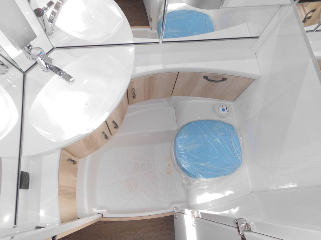 Kamp prikolica Hobby De Luxe 460 LU Lagerabverkauf!: slika 15