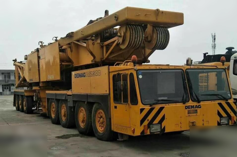 1991 DEMAG TC 2600 - Brzomontažna dizalica: slika 1 1991 DEMAG TC 2600 - Brzomontažna dizalica: slika 1