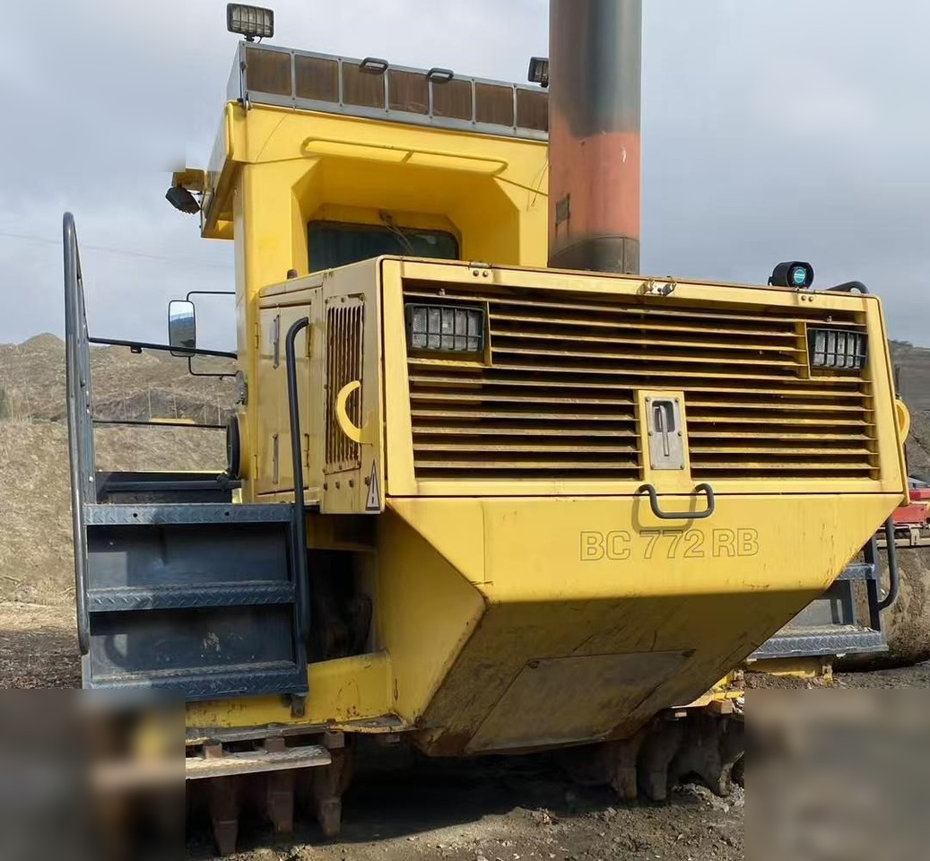 2003 BOMAG BC772RB - Kompaktor: slika 1 2003 BOMAG BC772RB - Kompaktor: slika 1