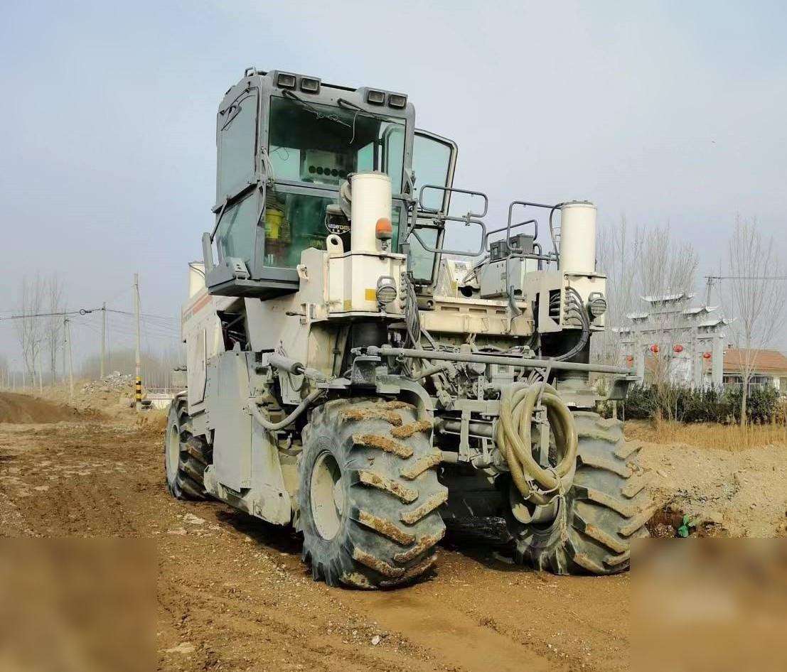 2010 WIRTGEN WR2500S - Stabilizator zemljišta: slika 3 2010 WIRTGEN WR2500S - Stabilizator zemljišta: slika 3