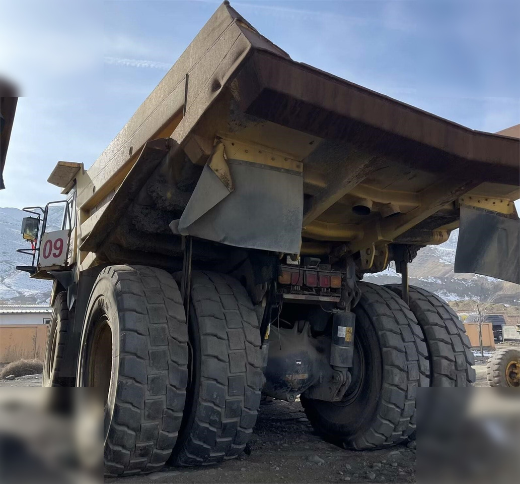 2011 KOMATSU HD465-7 - Kiper sa krutom šasijom/ Kiper za kamen: slika 3 2011 KOMATSU HD465-7 - Kiper sa krutom šasijom/ Kiper za kamen: slika 3