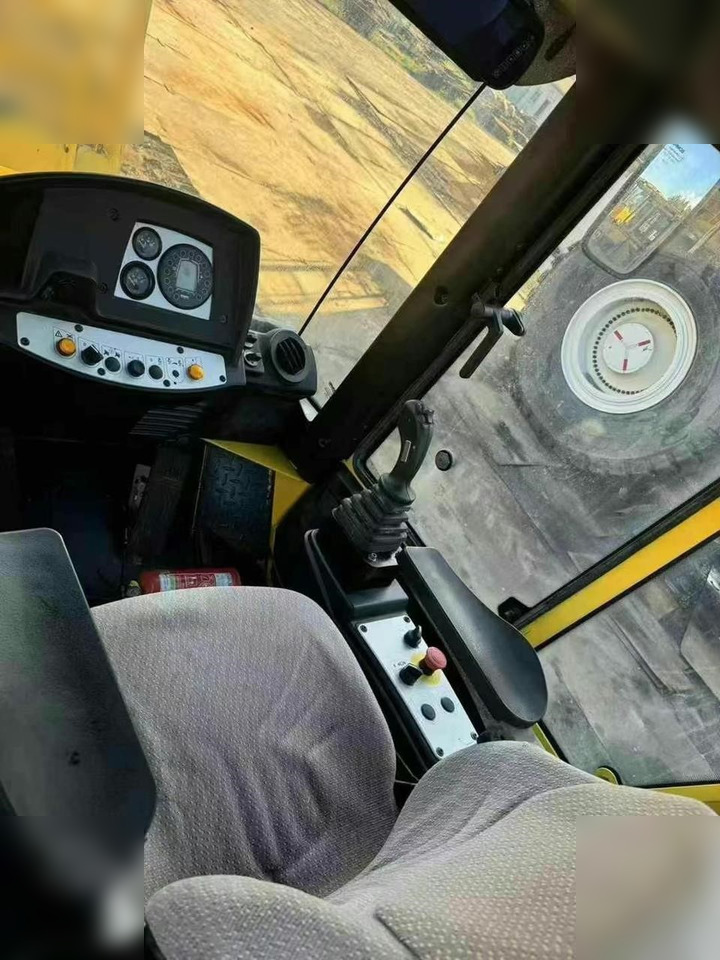 2013 BOMAG BC462RB - Kompaktor: slika 5 2013 BOMAG BC462RB - Kompaktor: slika 5