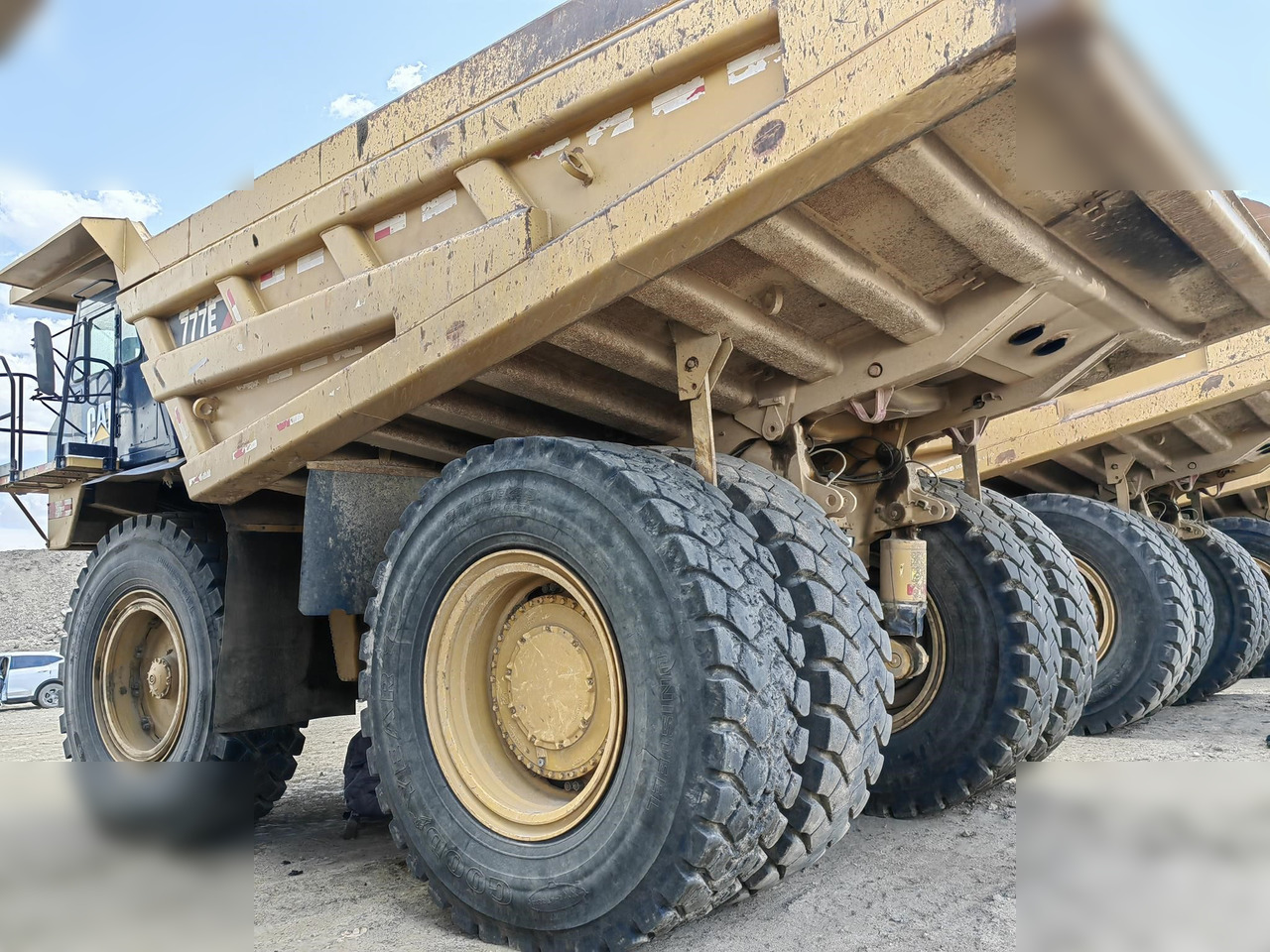 2018 CATERPILLAR 777E - Kiper sa krutom šasijom/ Kiper za kamen: slika 2 2018 CATERPILLAR 777E - Kiper sa krutom šasijom/ Kiper za kamen: slika 2