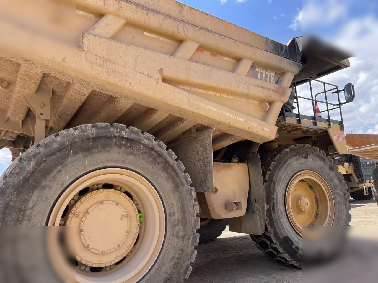 2018 CATERPILLAR 777E - Kiper sa krutom šasijom/ Kiper za kamen: slika 4 2018 CATERPILLAR 777E - Kiper sa krutom šasijom/ Kiper za kamen: slika 4