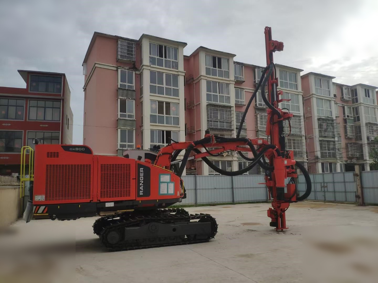 2022 SANDVIK DX800 - Veliki kamon za bušenje: slika 2 2022 SANDVIK DX800 - Veliki kamon za bušenje: slika 2