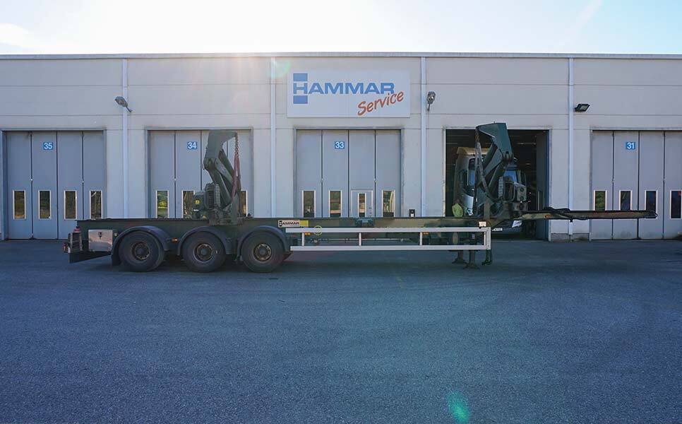 Hammar 195 S, Sideloader, 33 tonnes SWL (20'-40') - Poluprikolica za prevoz kontejnera/ Poluprikolica sa promenjivim sandukom: slika 1 Hammar 195 S, Sideloader, 33 tonnes SWL (20'-40') - Poluprikolica za prevoz kontejnera/ Poluprikolica sa promenjivim sandukom: slika 1