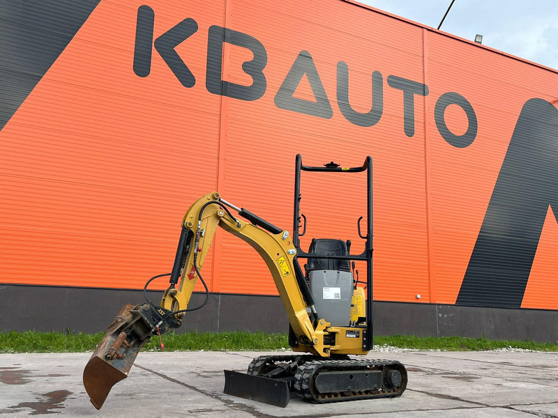 Caterpillar 300.9 D TILT / 3 BUCKETS - Mini bager: slika 1 Caterpillar 300.9 D TILT / 3 BUCKETS - Mini bager: slika 1