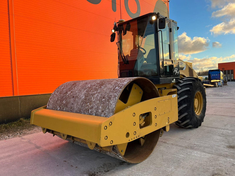 Caterpillar CS 56 PRICE WITHOUT Trimble 3D ! / AC - Valjak: slika 2 Caterpillar CS 56 PRICE WITHOUT Trimble 3D ! / AC - Valjak: slika 2