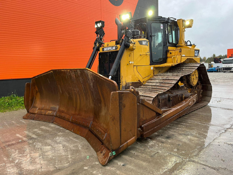 Caterpillar D 6 T LGP RIPPER - Buldožer: slika 2 Caterpillar D 6 T LGP RIPPER - Buldožer: slika 2