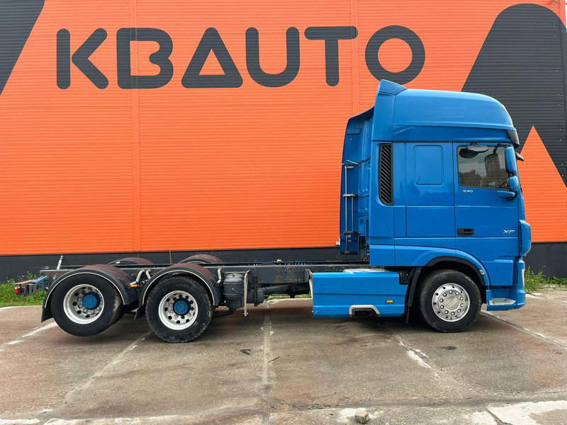 DAF XF 530 CHASSI L=5750 - Kamion sa golom šasijom i zatvorenom kabinom: slika 3 DAF XF 530 CHASSI L=5750 - Kamion sa golom šasijom i zatvorenom kabinom: slika 3