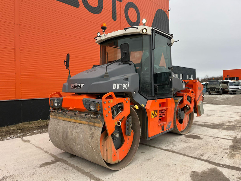 Hamm DV+ 90i VO-S Sand spreader BSWA 1700 - Valjak: slika 2 Hamm DV+ 90i VO-S Sand spreader BSWA 1700 - Valjak: slika 2