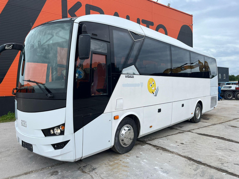 Isuzu Visigo 4x2 EURO 6 / 41 SEATS / AC - Turistički autobus: slika 3 Isuzu Visigo 4x2 EURO 6 / 41 SEATS / AC - Turistički autobus: slika 3