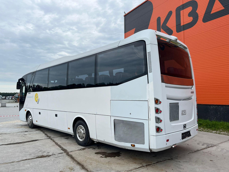 Isuzu Visigo 4x2 EURO 6 / 41 SEATS / AC - Turistički autobus: slika 5 Isuzu Visigo 4x2 EURO 6 / 41 SEATS / AC - Turistički autobus: slika 5