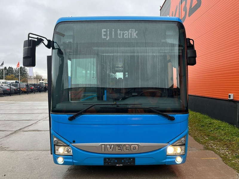 Iveco Crossway LE 4x2 AC / AUXILIARY HEATING / WHEELCHAIR RAMP - Gradski autobus: slika 2 Iveco Crossway LE 4x2 AC / AUXILIARY HEATING / WHEELCHAIR RAMP - Gradski autobus: slika 2