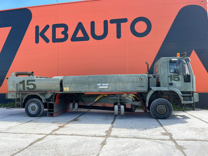 Iveco Fresia F 2000 4x4 SNOW PLOW / BROOM / BLOWER - Autočistilica: slika 5 Iveco Fresia F 2000 4x4 SNOW PLOW / BROOM / BLOWER - Autočistilica: slika 5