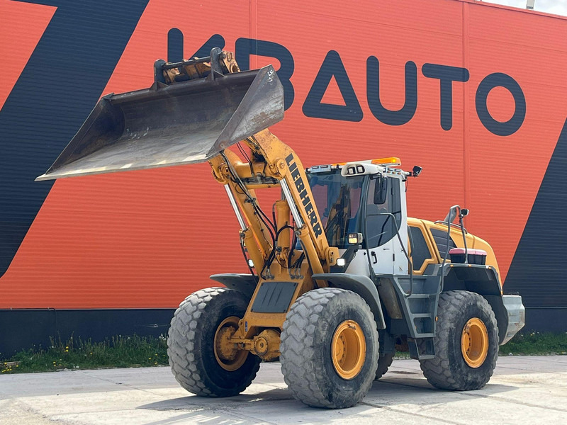 Liebherr L 550 4X4 AC / CENTRL LUBRICATION / SCALES - Utovarivač točkaš: slika 1 Liebherr L 550 4X4 AC / CENTRL LUBRICATION / SCALES - Utovarivač točkaš: slika 1