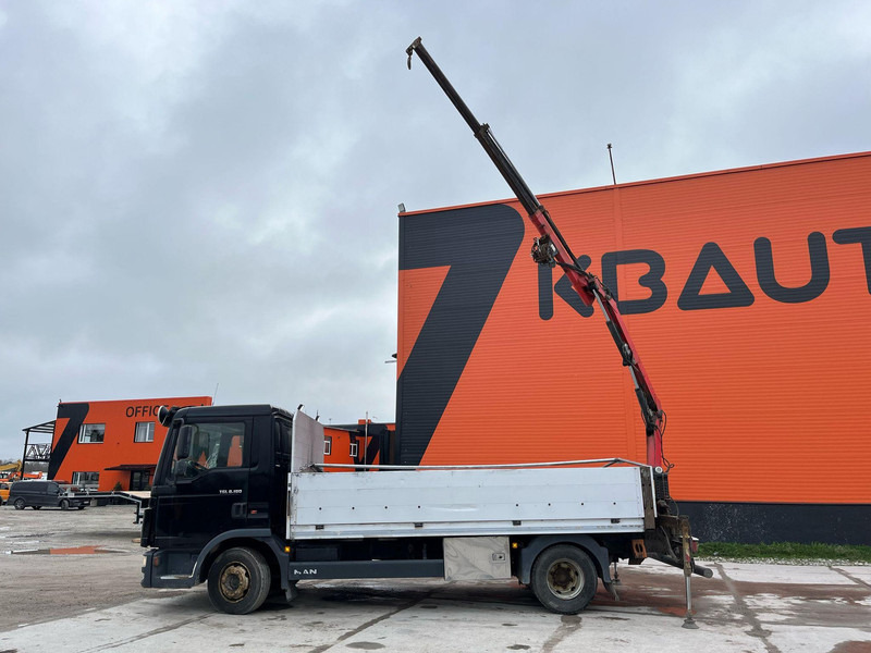 Kamion sa tovarnim sandukom, Kamion sa dizalicom MAN TGL 8.180 4x2 CAB DAMAGE ! / Fassi F28 / PLATFORM L=4366 mm: slika 8