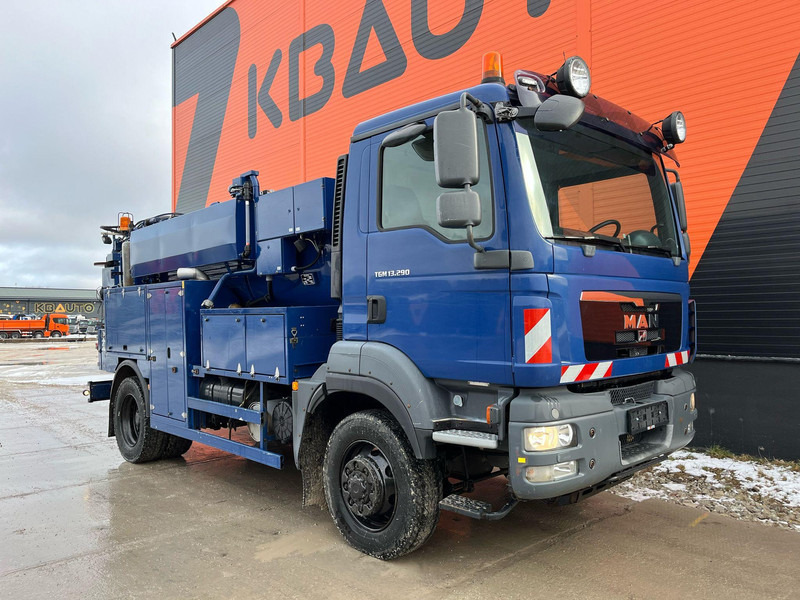 MAN TGM 13.290 4x4 TANK 6500 l / VACUUM Vacustar W900R / PRESSURE Pratissoli KE28 - 61 l/min - 150 bar - Vakuumska cisterna: slika 3 MAN TGM 13.290 4x4 TANK 6500 l / VACUUM Vacustar W900R / PRESSURE Pratissoli KE28 - 61 l/min - 150 bar - Vakuumska cisterna: slika 3