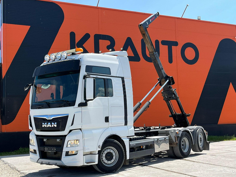 MAN TGX 26.560 6x2*4 HIAB 21 ton / L=5300 mm - Kamion sa hidrauličnom kukom: slika 1 MAN TGX 26.560 6x2*4 HIAB 21 ton / L=5300 mm - Kamion sa hidrauličnom kukom: slika 1