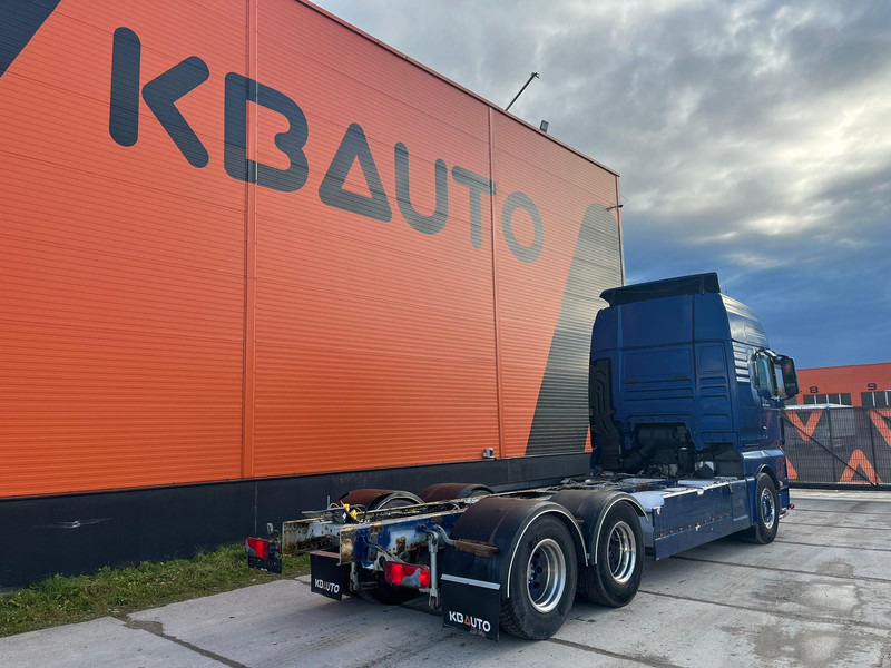 MAN TGX 33.560 6x4 CHASSIS L=6907 mm - Kamion sa golom šasijom i zatvorenom kabinom: slika 5 MAN TGX 33.560 6x4 CHASSIS L=6907 mm - Kamion sa golom šasijom i zatvorenom kabinom: slika 5