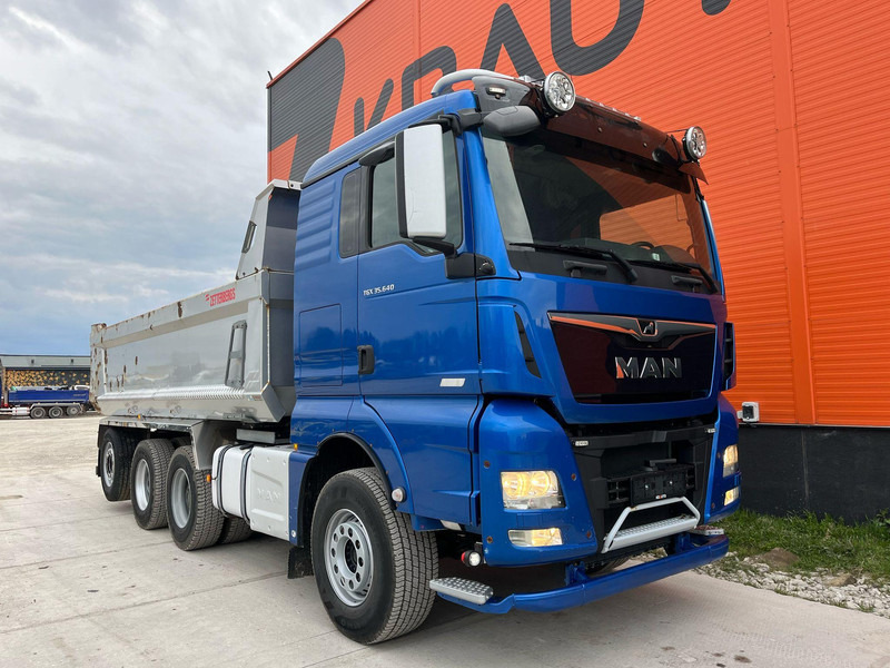 MAN TGX 35.640 8x4*4 INTARDER / BOX L=6010 mm - Istovarivač: slika 4 MAN TGX 35.640 8x4*4 INTARDER / BOX L=6010 mm - Istovarivač: slika 4