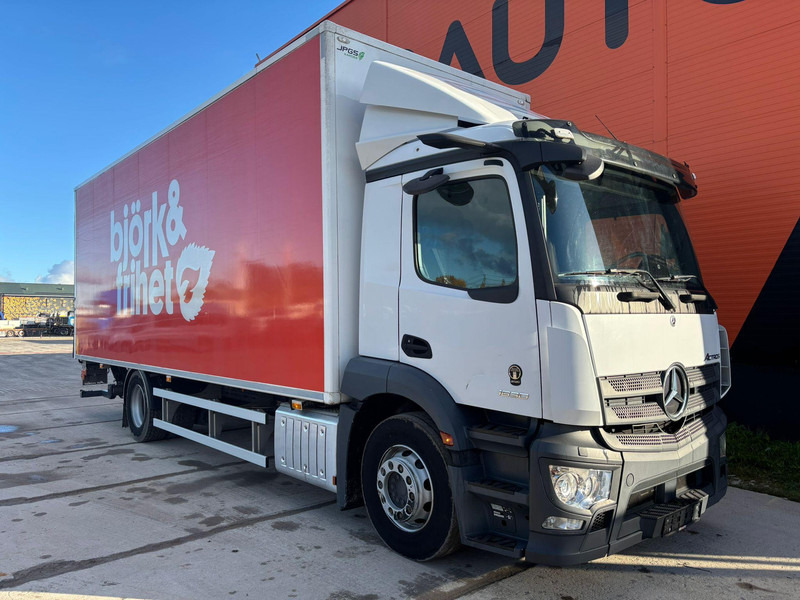 Mercedes-Benz Actros 1830 4x2 BOX L=7803 mm - Kamion sa zatvorenim sandukom: slika 4 Mercedes-Benz Actros 1830 4x2 BOX L=7803 mm - Kamion sa zatvorenim sandukom: slika 4