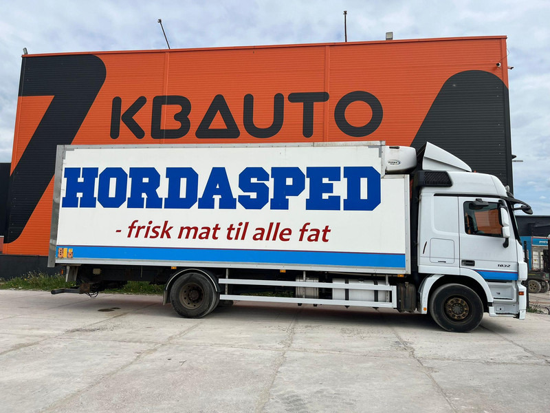 Mercedes-Benz Actros 1832 4x2 SUPRA 850 Mt / BOX L=8226 mm - Hladnjača: slika 5 Mercedes-Benz Actros 1832 4x2 SUPRA 850 Mt / BOX L=8226 mm - Hladnjača: slika 5