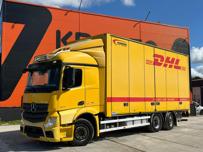 Mercedes-Benz Actros 2545 6x2*4 BOX L=7400mm - Kamion sa zatvorenim sandukom: slika 1 Mercedes-Benz Actros 2545 6x2*4 BOX L=7400mm - Kamion sa zatvorenim sandukom: slika 1