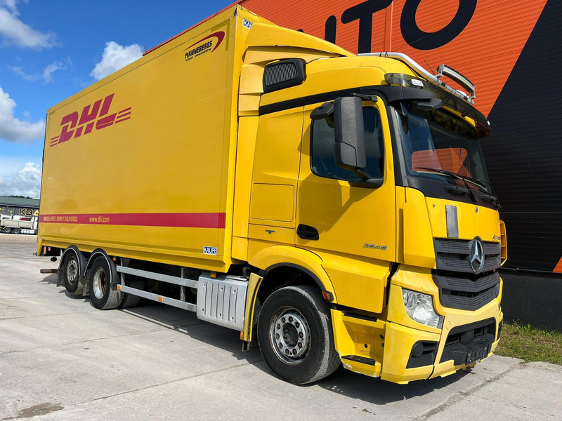 Mercedes-Benz Actros 2545 6x2*4 BOX L=7400mm - Kamion sa zatvorenim sandukom: slika 3 Mercedes-Benz Actros 2545 6x2*4 BOX L=7400mm - Kamion sa zatvorenim sandukom: slika 3