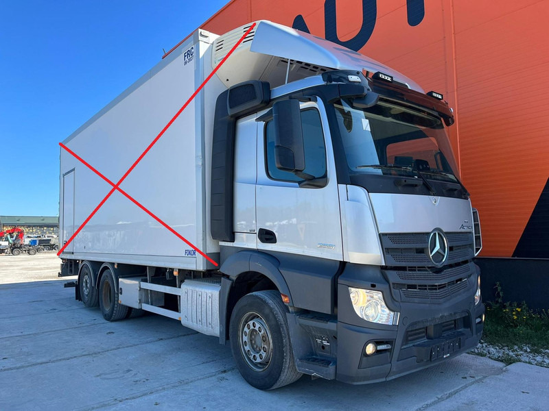 Mercedes-Benz Actros 2551 6x2 FOR SALE AS CHASSIS / CHASSIS L=7600 mm - Kamion sa golom šasijom i zatvorenom kabinom: slika 3 Mercedes-Benz Actros 2551 6x2 FOR SALE AS CHASSIS / CHASSIS L=7600 mm - Kamion sa golom šasijom i zatvorenom kabinom: slika 3