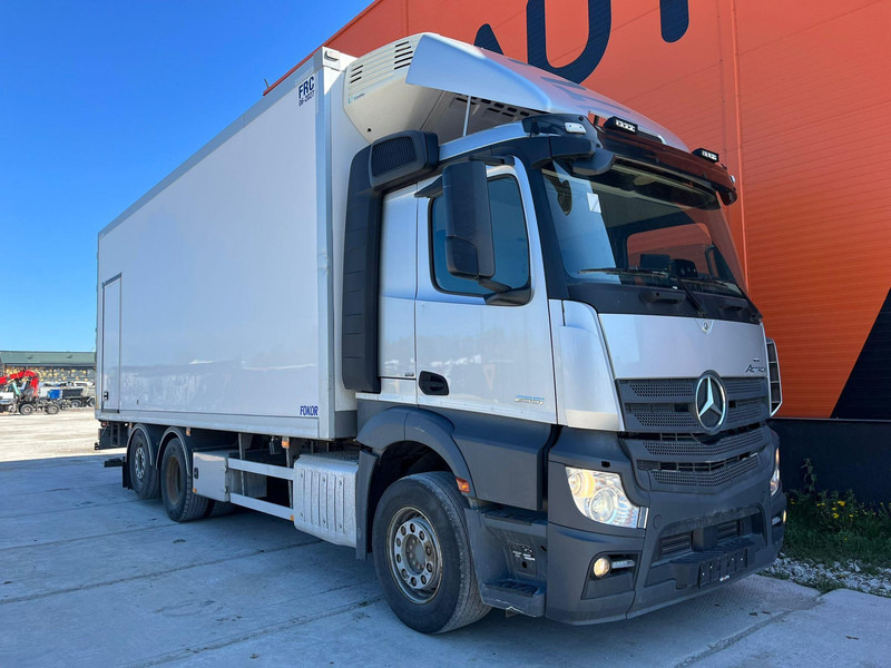 Mercedes-Benz Actros 2551 6x2 LUMIKKO L7 / BOX L=7609 mm - Hladnjača: slika 4 Mercedes-Benz Actros 2551 6x2 LUMIKKO L7 / BOX L=7609 mm - Hladnjača: slika 4