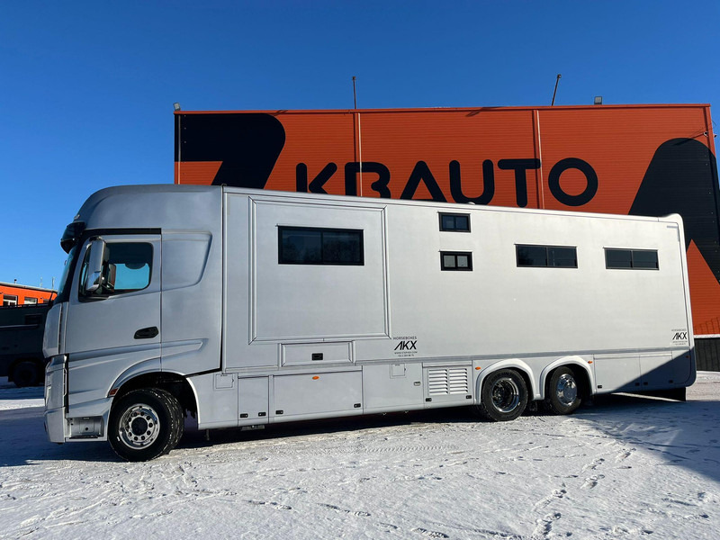 Mercedes-Benz Actros 2551 STX 6x2*4 - Kamioni za prevoz konja: slika 5 Mercedes-Benz Actros 2551 STX 6x2*4 - Kamioni za prevoz konja: slika 5