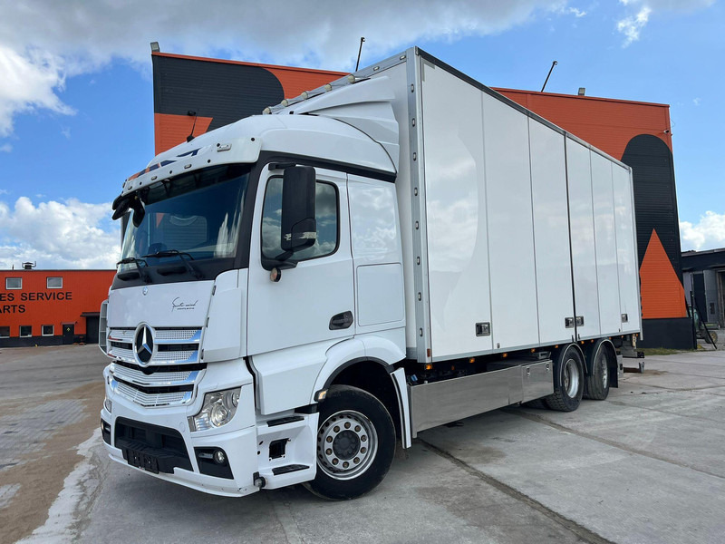 Mercedes-Benz Actros 6x2*4 BOX L=7401mm - Kamion sa zatvorenim sandukom: slika 2 Mercedes-Benz Actros 6x2*4 BOX L=7401mm - Kamion sa zatvorenim sandukom: slika 2